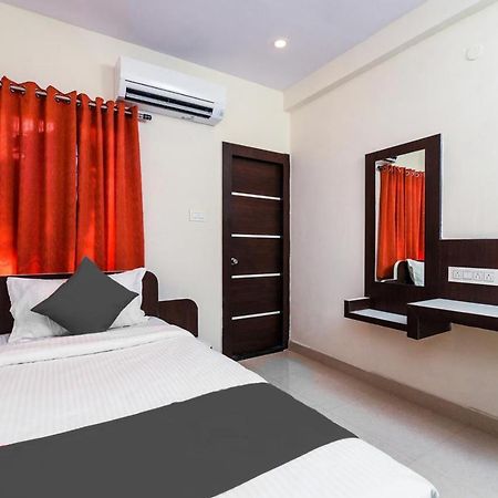 Sri Raghavendra Inn Visákhapatnam Kültér fotó